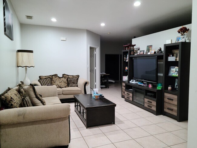 Living Room - 4756 NW 109th Psge
