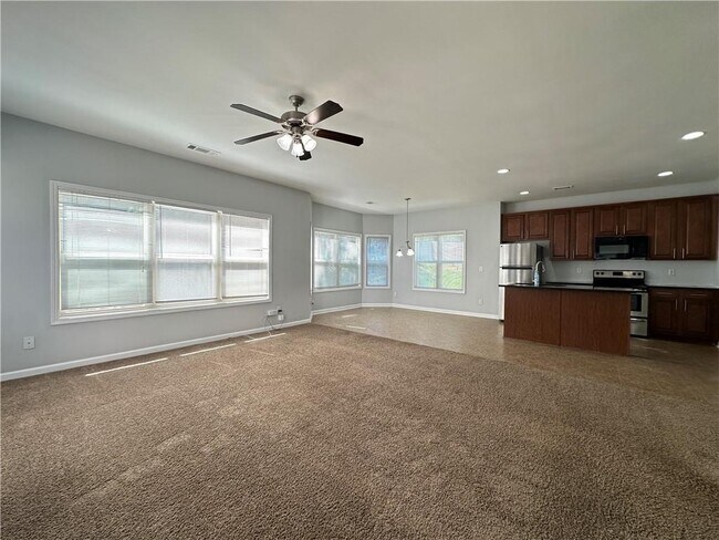 Foto del edificio - 1129 Ida Woods Ln SE
