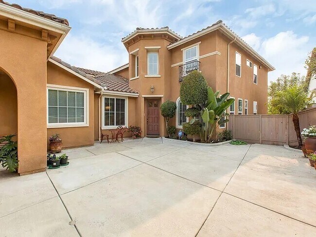 Foto del edificio - 15374 Falcon Crest Ct