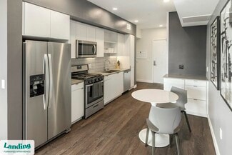 Building Photo - 2801 Biltmore Park Dr