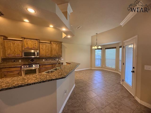 Foto del edificio - 5020 Cypress Ave