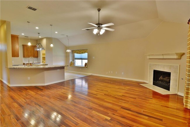 Building Photo - 5324 Othen Dr