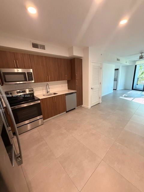 Building Photo - 1005 Spring Garden Rd