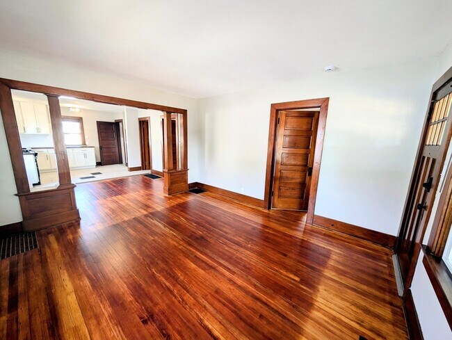 Foto del edificio - 307 5th Ave E
