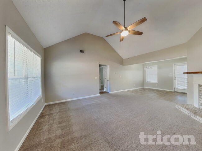 Foto del edificio - 1009 Butterfly Cove Way