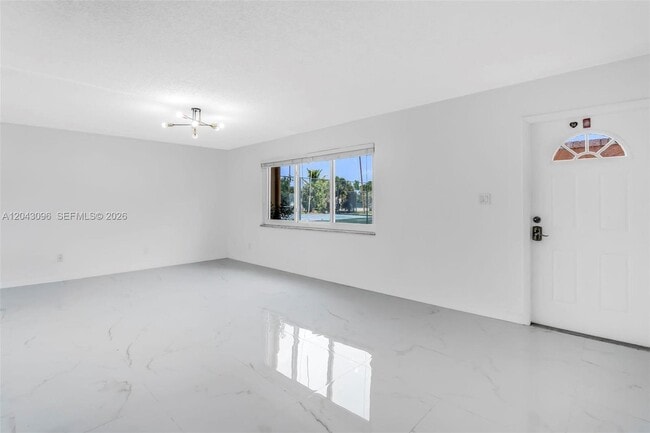 Building Photo - 22 Canterbury Ln