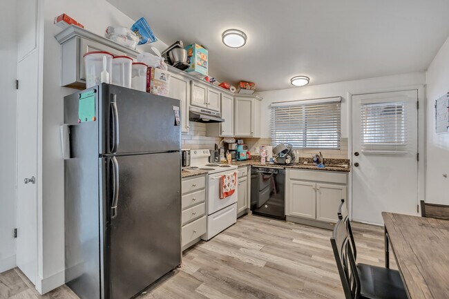 Cocina - 3678 S 500 E