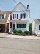 Building Photo - 433 Augusta St