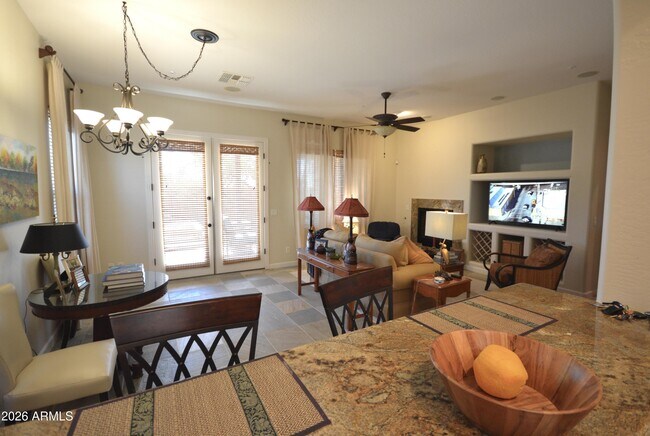 Foto del edificio - 12035 W Red Hawk Dr