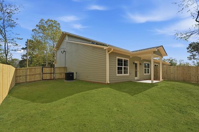 Building Photo - 802 S Newsom St