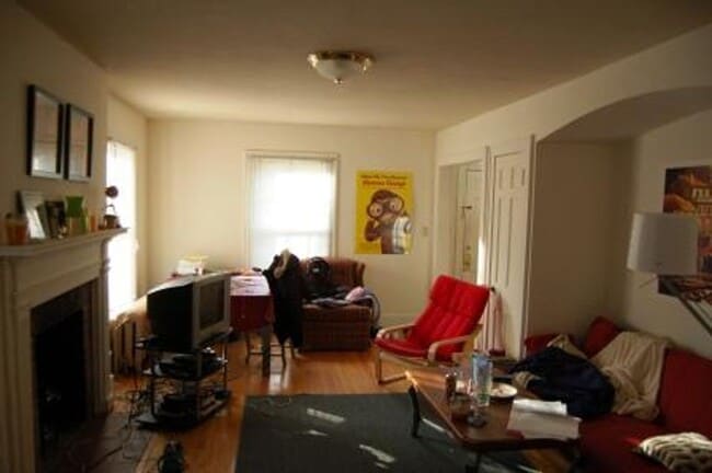 Foto del edificio - 143 Lathrop St