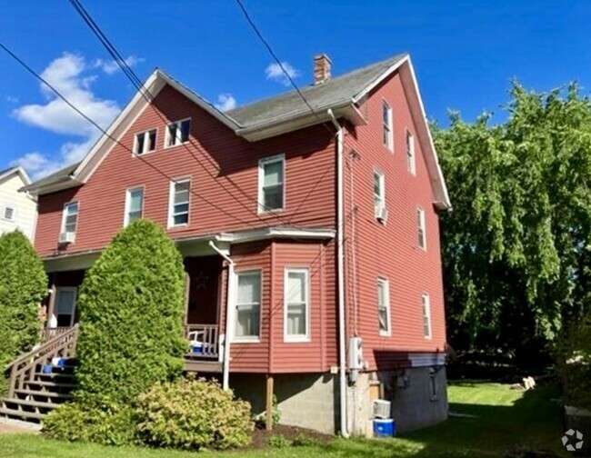Building Photo - 4 Brook St