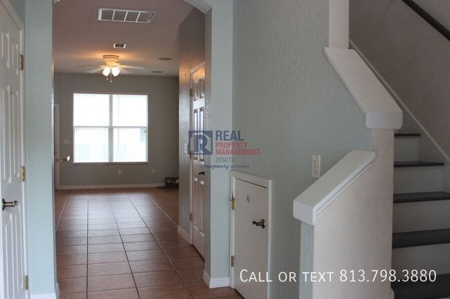 Foto del edificio - 1415 Summergate Dr