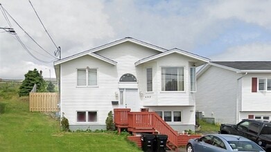 Building Photo - 482 Empire Ave