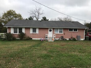 Building Photo - 719 Kent Dr
