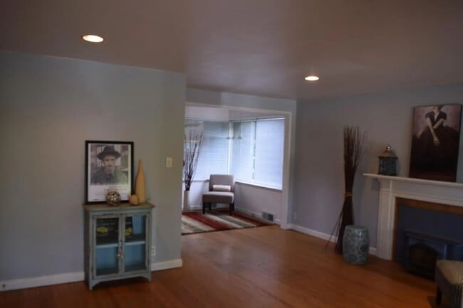 Building Photo - Charming Home in the Heart of Magnolia