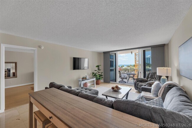 Foto del edificio - 1370 S Ocean Blvd