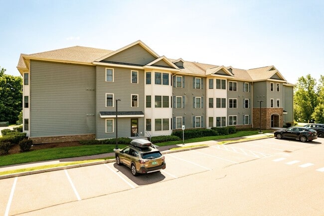Building Photo - Pet Free 1 Bedroom Apartment