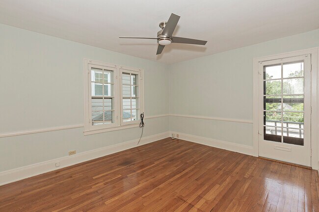 Building Photo - 2334 S Overlook Rd