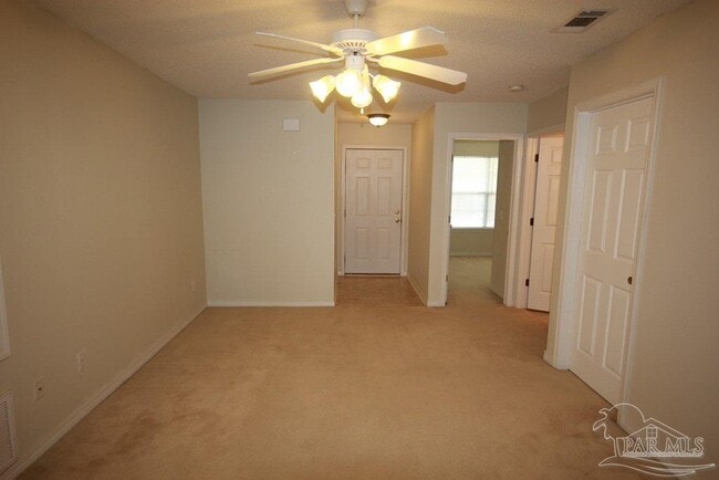 Building Photo - 10605 Wilderness Ln