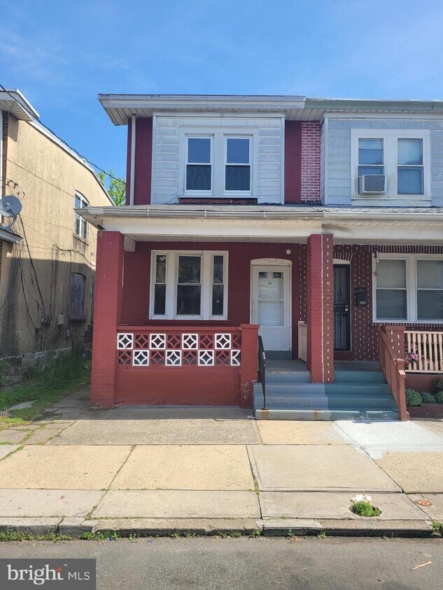 Foto del edificio - 15 Trent Ave