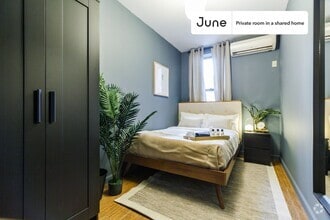 Building Photo - Private bedroom in 3 bed/1 bath Home