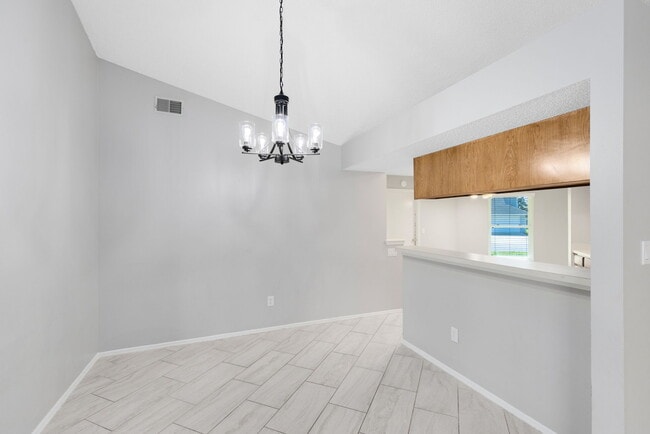 Photo - 738 Rosalie Way House