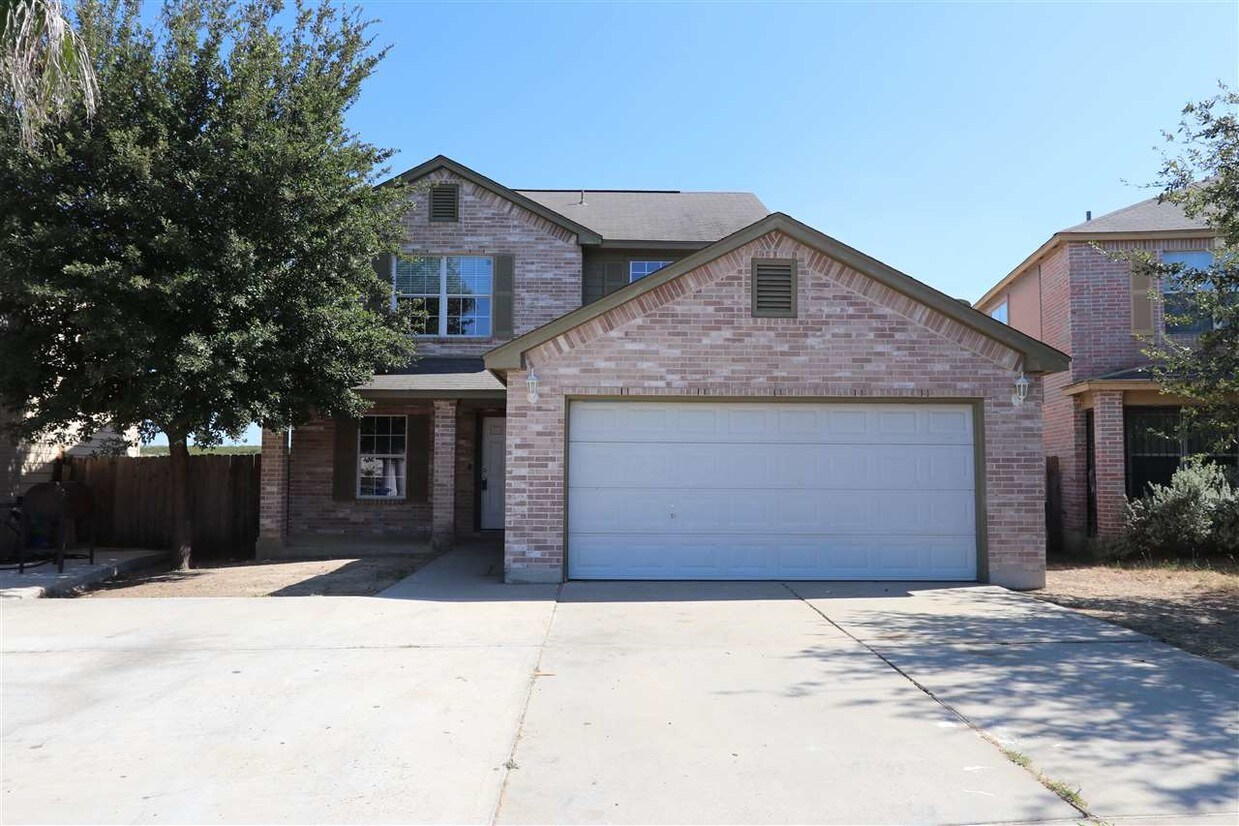 2306 Old Spanish Trail, Laredo, TX 78046 House for Rent in Laredo, TX