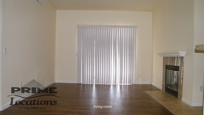 Building Photo - 2811 Beachcomber Dr E