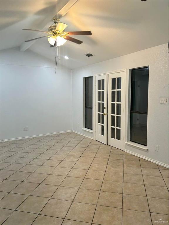 Foto del edificio - 2432 W Iris Ave