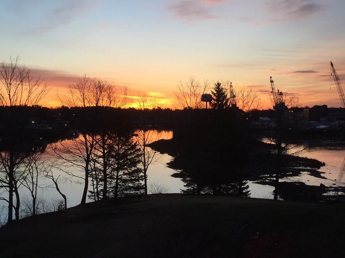 28 Island Ave, Kittery, ME 03904 House Rental in Kittery, ME