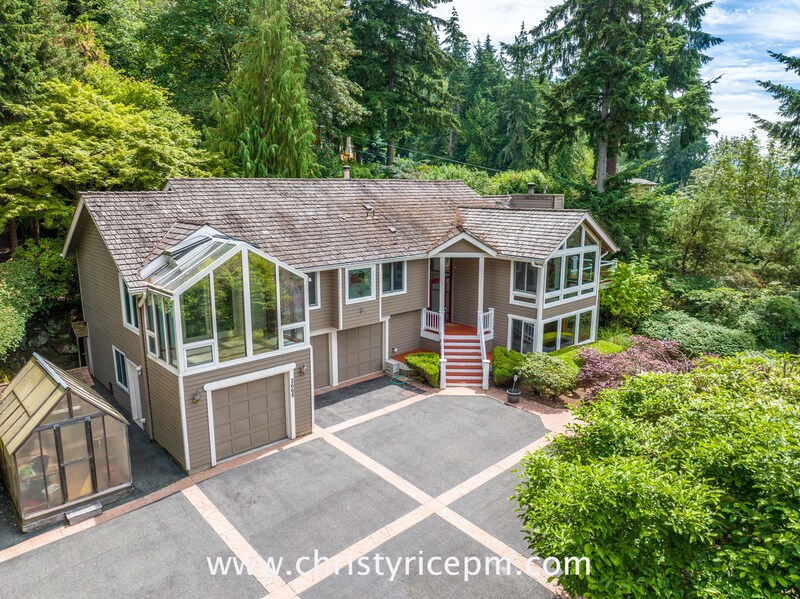 2668 E Lake Sammamish Pkwy NE, Sammamish, WA 98074 House Rental in