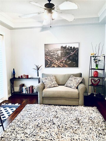 Foto del edificio - 5242 Vesper Ave