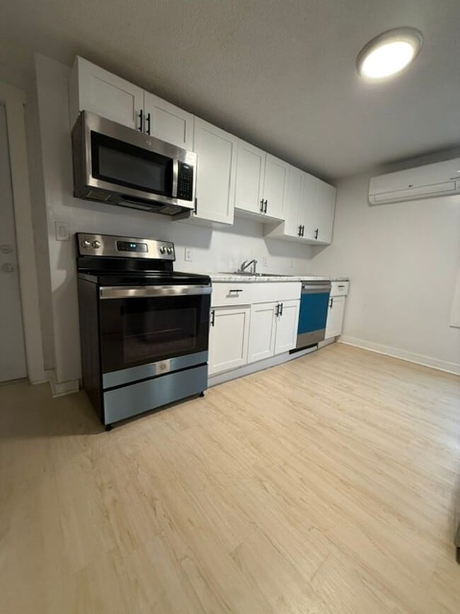 Building Photo - 124 Felton St