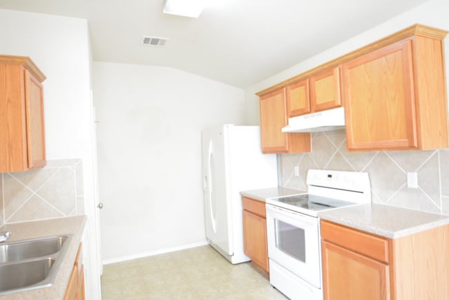 Building Photo - 708 Coastal Dr