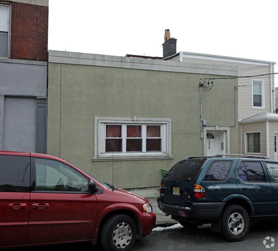 Building Photo - 1312 Bergenline Ave
