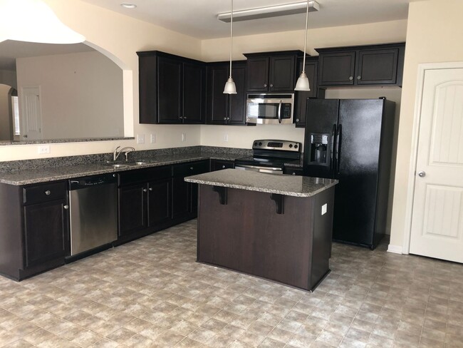 Building Photo - Coming Soon For Rent in Moody!