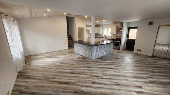 Foto del edificio - 638 Calhoun Ave