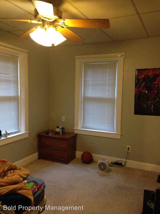 Foto del edificio - 3 br, 1 bath House - 1209 Linden St.