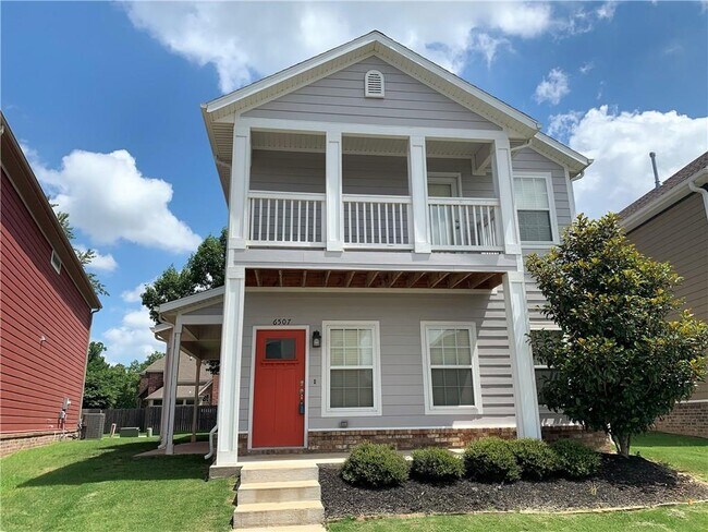 Building Photo - 6507 W Pleasant Way