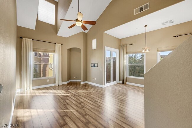 Building Photo - 3975 N Hualapai Way