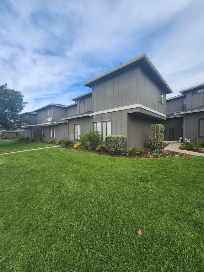 Foto del edificio - Comfortable 2 Bed, 2.5 Bath in Grover Beach