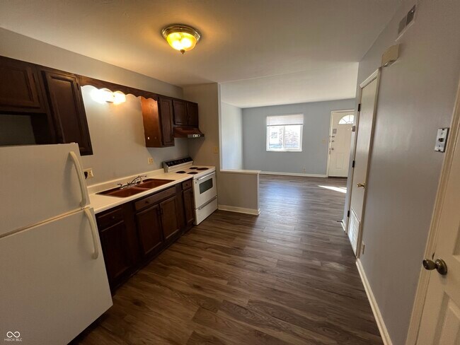 Foto del edificio - 322 N Clark St