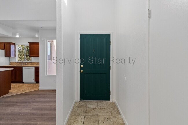 Building Photo - 11333 N 92nd St