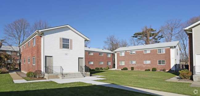 Foto del edificio - Brookwood at Bay Shore