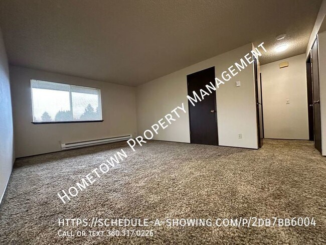 Building Photo - Upstairs 2 Bedroom 1 Bath Apartment - Avai...