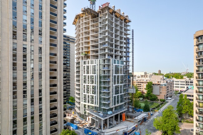 Building Photo - 25 Rosehill Av