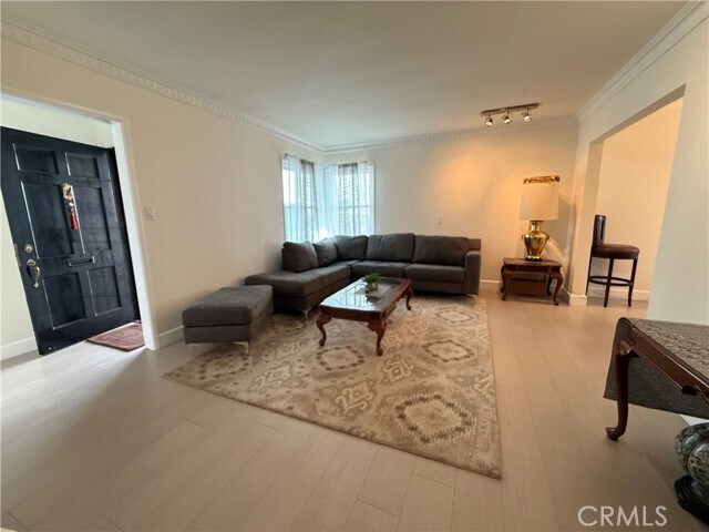 Foto del edificio - 1216 Cochran Ave
