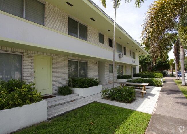 Foto del edificio - 260 Navarre Ave