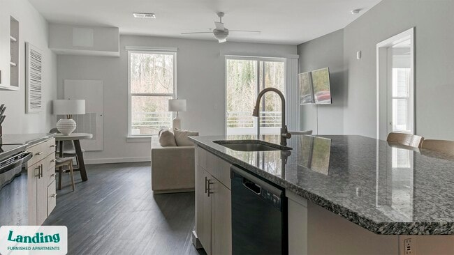 Foto del edificio - 750 Avondale Creek Dr.